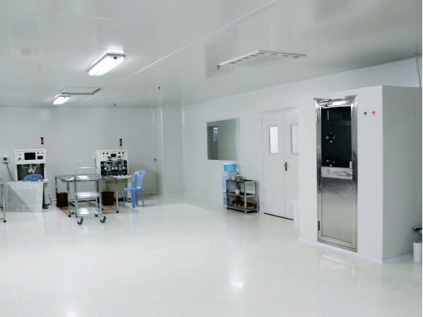 光學(xué)微電子廠房?jī)艋こ?、無(wú)塵車(chē)間工程設(shè)計(jì)中的優(yōu)缺點(diǎn)及原理